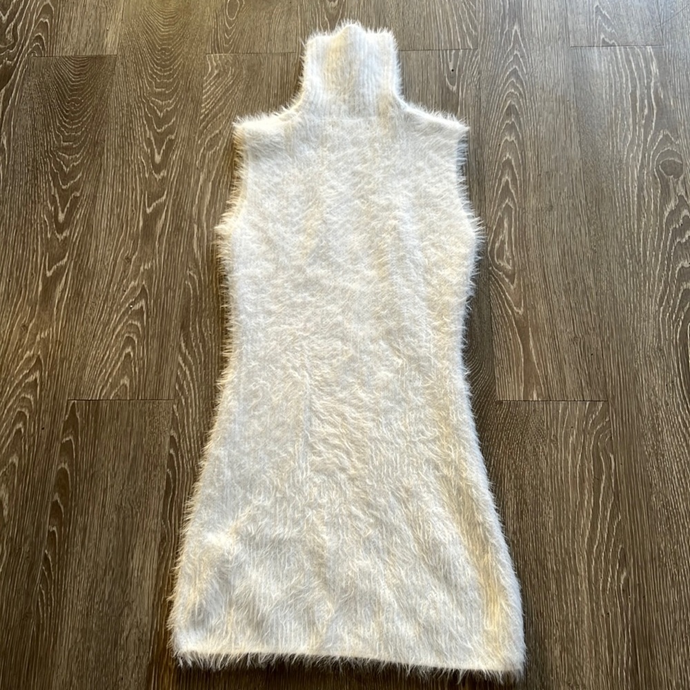 Turtleneck sleeveless dress